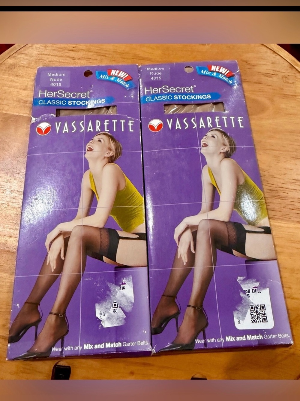 Vassarette HerSecret Classic Stockings - Nude. Medium (2pairs)